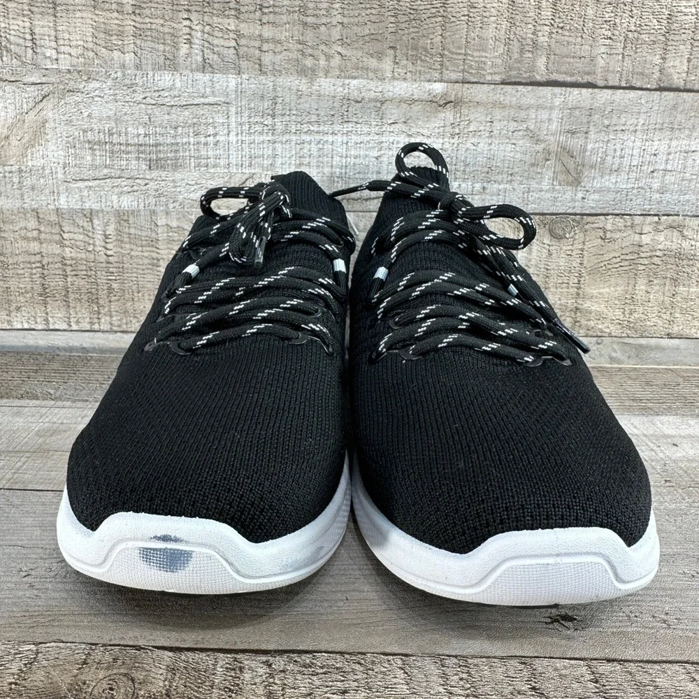 Tommy Bahama NWT Golf Women Black Knit Slip On Sneakers‎ with Flower Logo Size 9